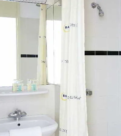 Bastion Schiphol Hotel 3*
