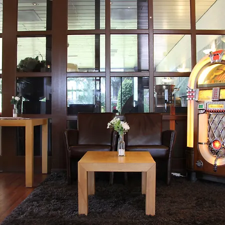 バスティオン スキポール ホーフドロープ ホテル 3*