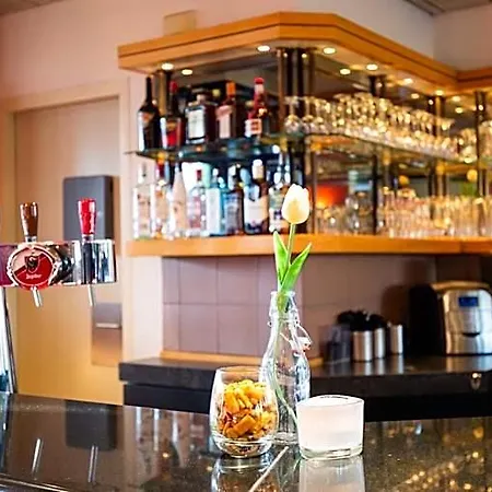Bastion Schiphol Hotel 3*