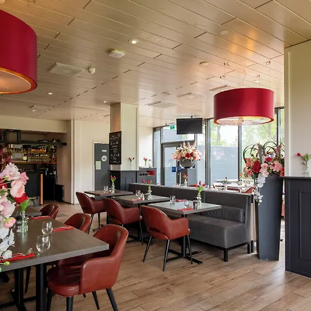 Bastion Schiphol Hotel 3*