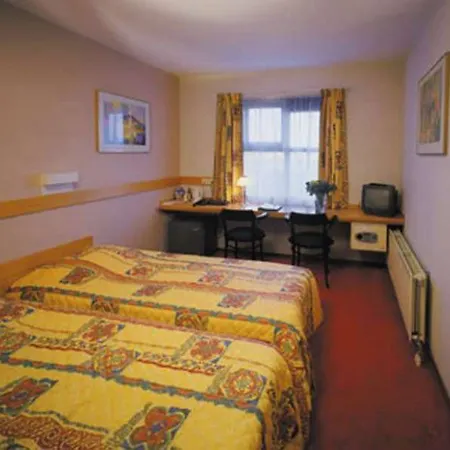 バスティオン スキポール ホーフドロープ