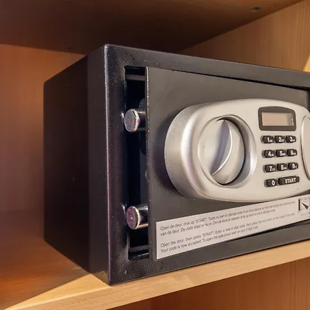 バスティオン スキポール ホーフドロープ 3* ﾎｰﾌﾄﾞﾛｰﾌﾟ