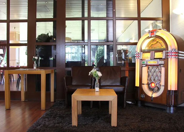 Bastion Schiphol Hotel 3*