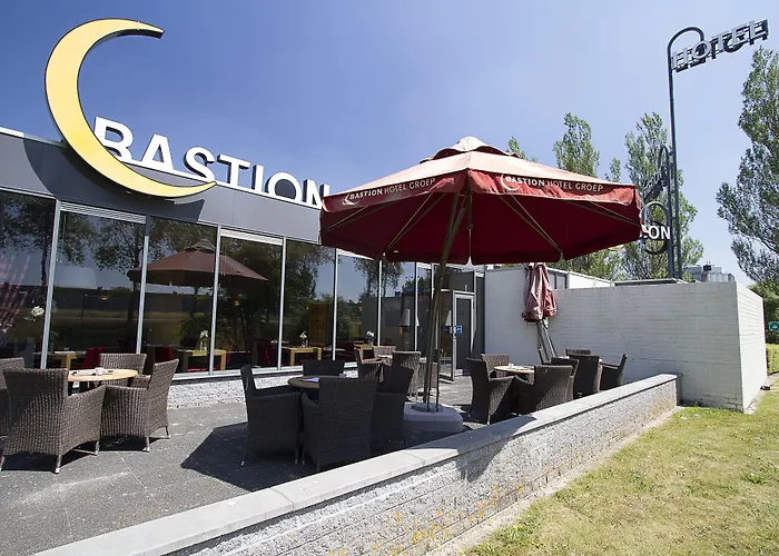 Bastion Schiphol Hotel 3*