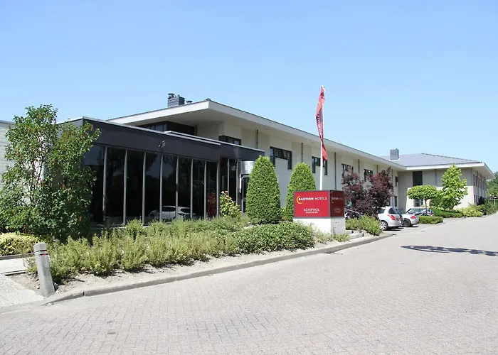 Hotel Bastion Schiphol 3*