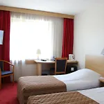 فندق باستيون سخيبول هوفدورب 3*