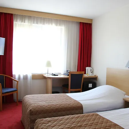 Otel Bastion Schiphol 3*